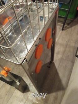 Commercial Automatic Orange Juicer Machine Clean Works Great